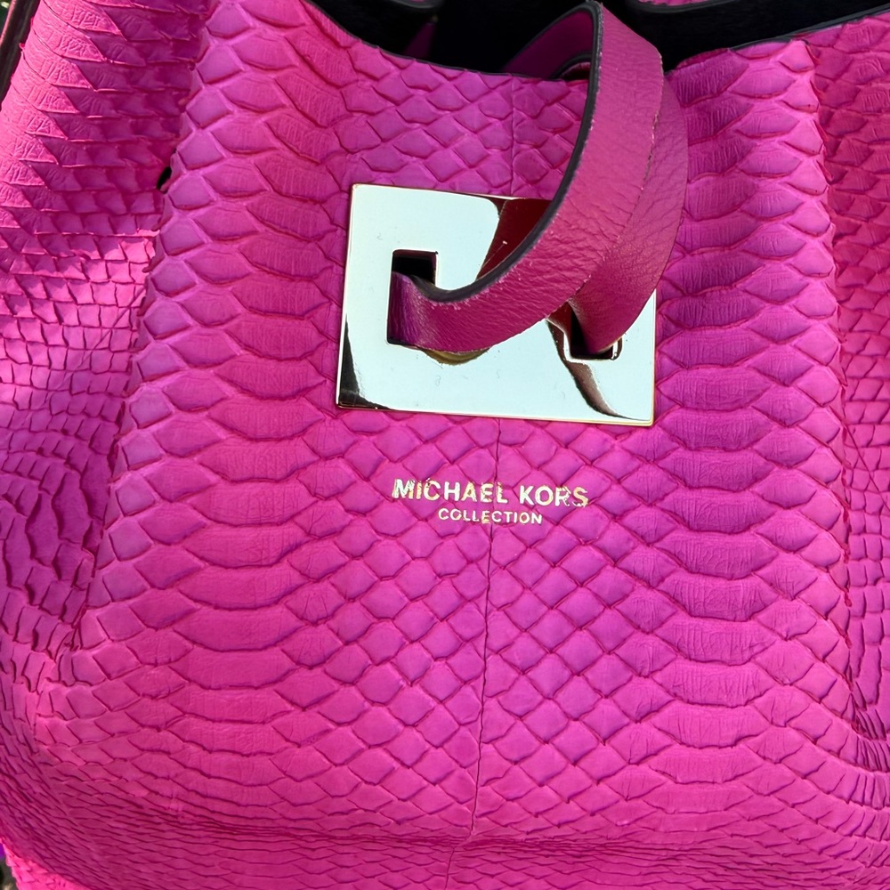 Michael Kors Fuchsia Shoulder Bag